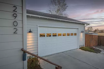 2902 NE Pinnacle Place, Bend, OR 97701 - Photo 4