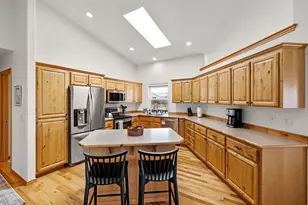 2902 NE Pinnacle Pl, Bend, OR 97701 - Photo 10