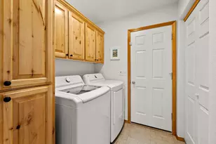 2902 NE Pinnacle Pl, Bend, OR 97701 - Photo 26