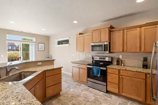 4176 SW 34th St, Redmond, OR 97756 - Photo 24