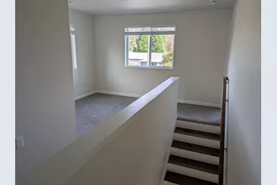 613 St Thomas Lane, Eagle Point, OR 97524 - Photo 4