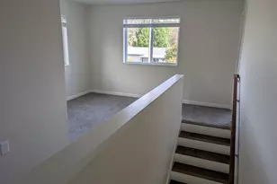 613 St Thomas Ln, Eagle Point, OR 97524 - Photo 4