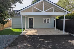 613 St Thomas Ln, Eagle Point, OR 97524 - Photo 6