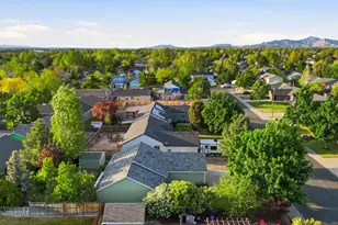 2067 SW 30th St, Redmond, OR 97756 - Photo 52