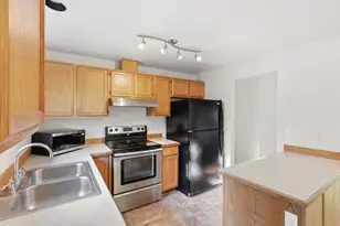 2067 SW 30th St, Redmond, OR 97756 - Photo 24