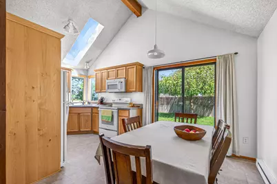 60866 Brosterhous Road, Bend, OR 97702 - Photo 12