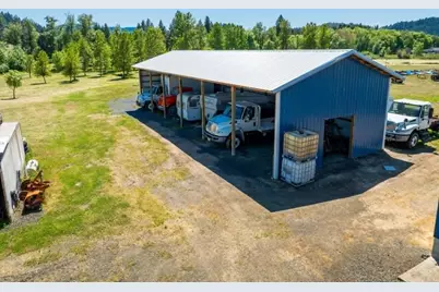 215 Lawson Lane, Winston, OR 97496 - Photo 18