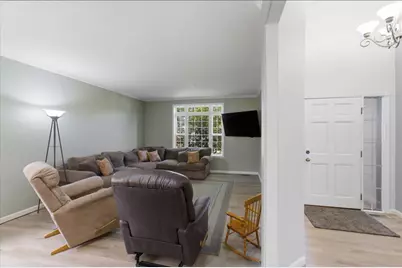 2696 Eastlake Drive SE, Salem, OR 97306 - Photo 10
