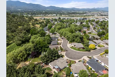 184 Meadow View Drive, Phoenix, OR 97535 - Photo 44