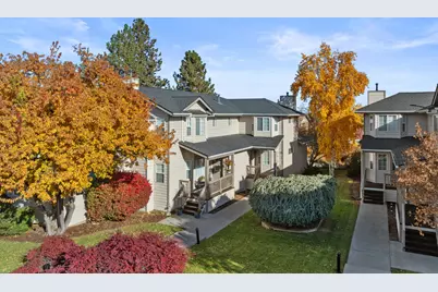 2422 NE Conners Avenue, Bend, OR 97701 - Photo 2
