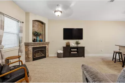 692 SE Vine Maple Lane, Grants Pass, OR 97527 - Photo 14