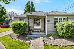 307 Monroe St, Medford, OR 97501 - Photo 2