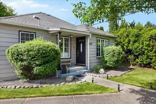 307 Monroe St, Medford, OR 97501 - Photo 1