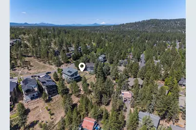 1729 SW Troon Avenue, Bend, OR 97702 - Photo 12