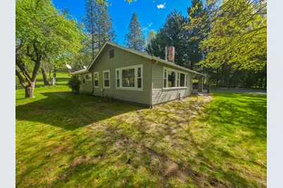 1570 Sleepy Hollow Loop, Grants Pass, OR 97527 - Photo 26