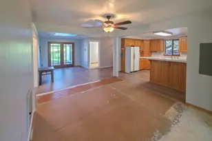 1570 Sleepy Hollow Loop, Grants Pass, OR 97527 - Photo 4