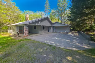 1570 Sleepy Hollow Loop, Grants Pass, OR 97527 - Photo 24