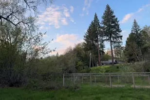 1570 Sleepy Hollow Loop, Grants Pass, OR 97527 - Photo 42