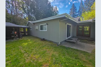 1570 Sleepy Hollow Loop, Grants Pass, OR 97527 - Photo 28