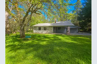 1570 Sleepy Hollow Loop, Grants Pass, OR 97527 - Photo 1