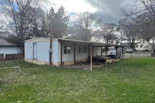1705 Etna St, Klamath Falls, OR 97603 - Photo 12