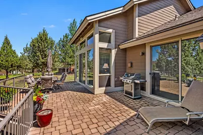 11065 Village Loop, Redmond, OR 97756 - Photo 8