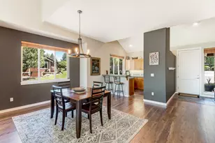 11065 Village Loop, Redmond, OR 97756 - Photo 10