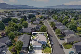 997 N Mountain Ave, Central Point, OR 97502 - Photo 38