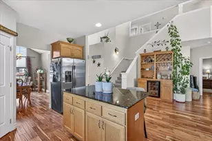997 N Mountain Ave, Central Point, OR 97502 - Photo 10