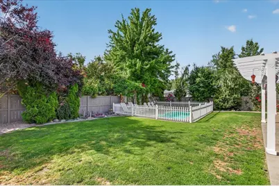 997 N Mountain Avenue, Central Point, OR 97502 - Photo 26