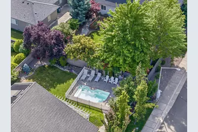 997 N Mountain Avenue, Central Point, OR 97502 - Photo 26