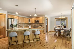 60807 Grand Targhee Dr, Bend, OR 97702 - Photo 16