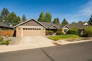 60807 Grand Targhee Dr, Bend, OR 97702 - Photo 40