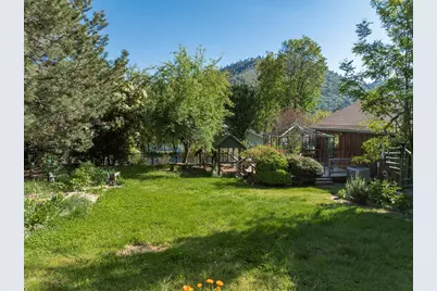 383 N 5th Avenue, Gold Hill, OR 97525 - Photo 40