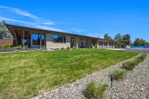 64144 Pioneer Loop, Bend, OR 97701 - Photo 154