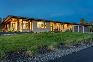 64144 Pioneer Loop, Bend, OR 97701 - Photo 8