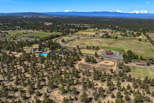 64144 Pioneer Loop, Bend, OR 97701 - Photo 162