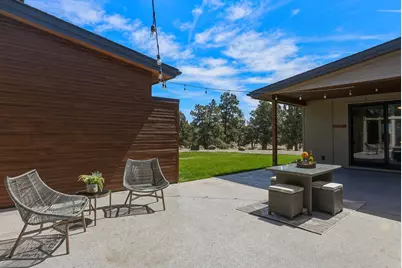 64144 Pioneer Loop, Bend, OR 97701 - Photo 116