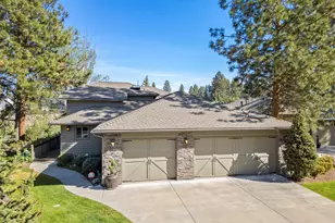 2620 NW Golf Course Dr S, Bend, OR 97703 - Photo 2