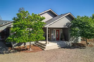158 Rockingham Cir, Eagle Point, OR 97524 - Photo 22