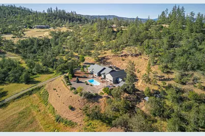 158 Rockingham Circle, Eagle Point, OR 97524 - Photo 50