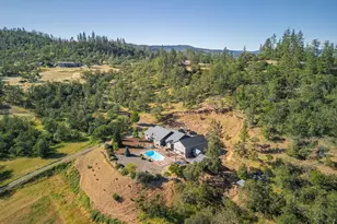 158 Rockingham Cir, Eagle Point, OR 97524 - Photo 50