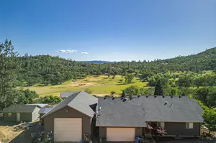158 Rockingham Cir, Eagle Point, OR 97524 - Photo 32