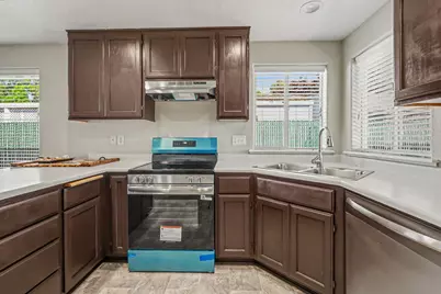 2200 Lara Lane, Central Point, OR 97502 - Photo 12