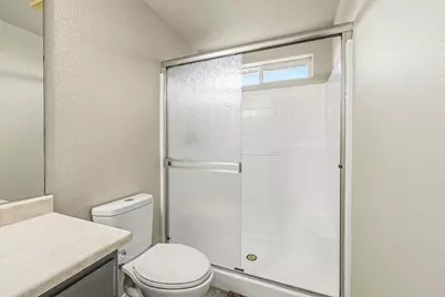2200 Lara Lane, Central Point, OR 97502 - Photo 12