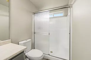 2200 Lara Ln, Central Point, OR 97502 - Photo 12
