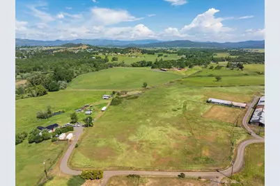 0 E Dutton East Road, Eagle Point, OR 97524 - Photo 2