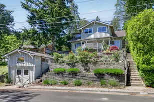 71 Scenic Dr, Ashland, OR 97520 - Photo 1