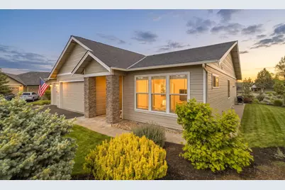 650 Wildwood Falls Court, Redmond, OR 97756 - Photo 2