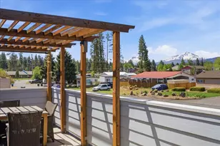 210 N Maple St, Sisters, OR 97759 - Photo 32